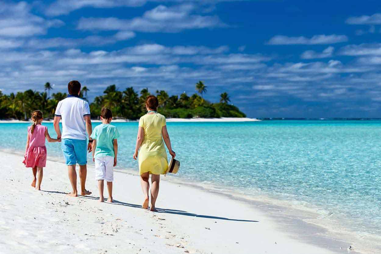 Gdzie na wakacje z dziećmi warto polecieć w każdym miesiącu roku