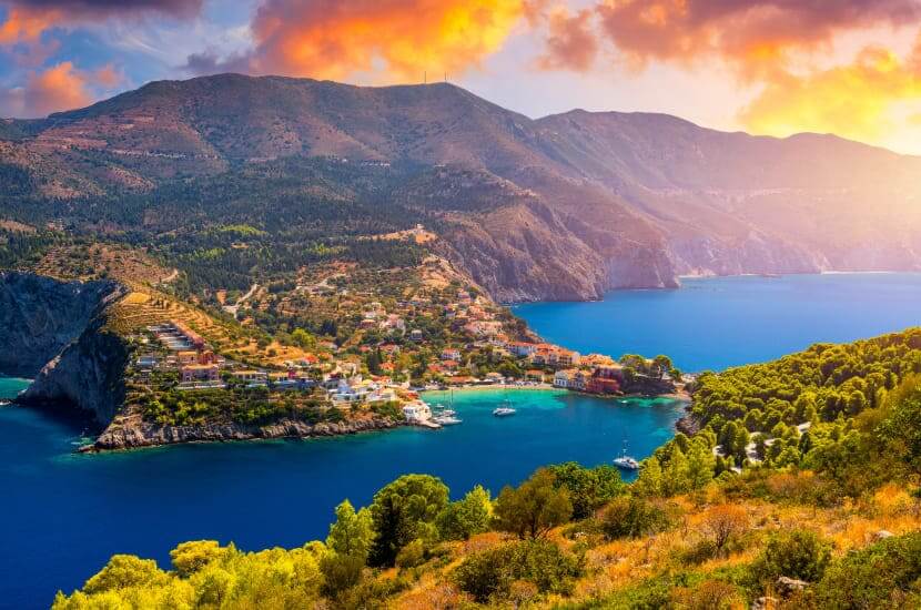 Bajkowa Kefalonia przy zachodzie słońca