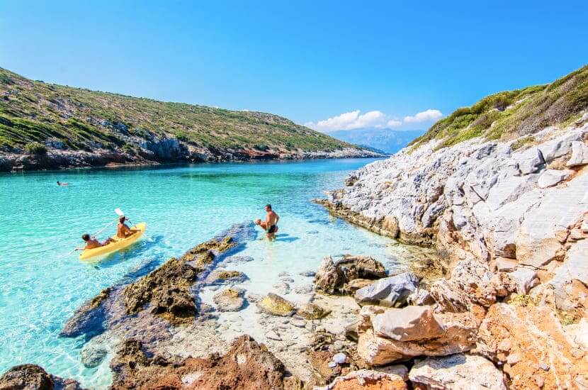 Wypoczynek na Livadaki Beach