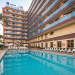 Super stosunek ceny do jakości 🤑🌴 Hotel z oceną 8.1/10 Hiszpania od jutra. Od 1 742 zł