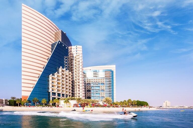 Kolejny luksusowy hotel w 🌴 Emiratach Arabskich  5 ⭐, wysoka ocena, dobra cena
