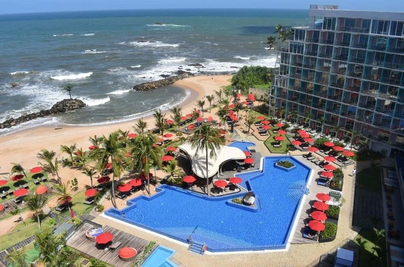 Sri Lanka na czerwiec 🐘☀️ 5-gwiazdkowy hotel sieci Radisson. Tropiki od 4 700 zł/os.