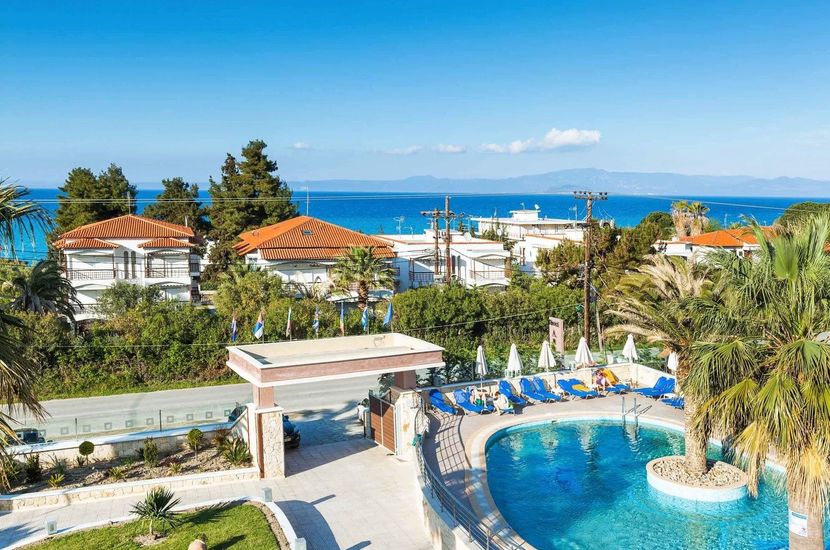 Grecja ➡️ 4 gwiazdki, super hotel, dobre temperatury i cena już od 💸 1 629 zł/os.