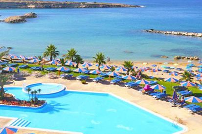 Laścik cypryjski przy samej plaży dla mniej wymagających turystów 🧳🏖️ Od 1 542 zł/os.