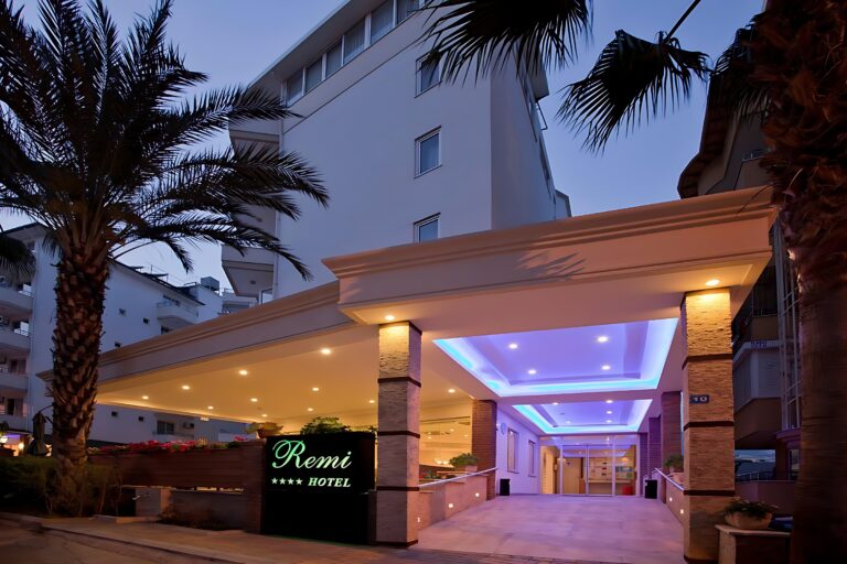Budżetowa, turecka opcja urlopowa od 1 799 zł/os. 4*hotel Remi w Alanyi + All Incl.