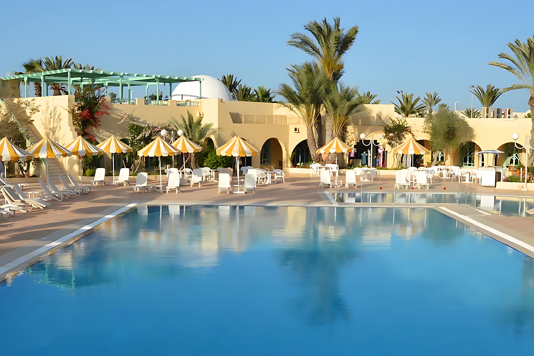 Tunezyjskie All Incl. w cenie od 1 591 zł/os.. Odpocznij na Djerbie już od jutra. Hotel z oceną 7.9/10